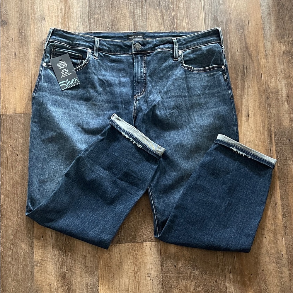 Silver Jeans Men’s Indigo Straight Leg Jeans